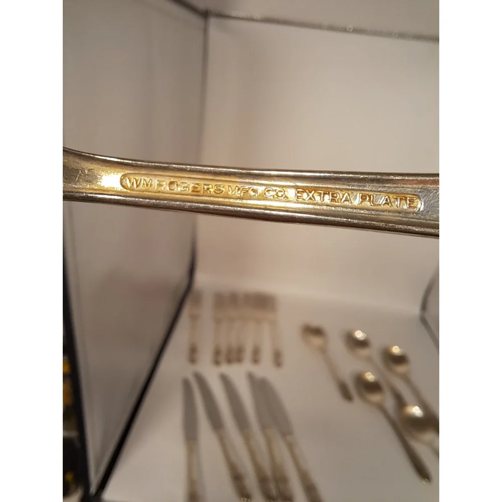 Wm Rogers Mfg Co Gardenia 1937 Silverplate Flatware Set 17pc Vintage Floral